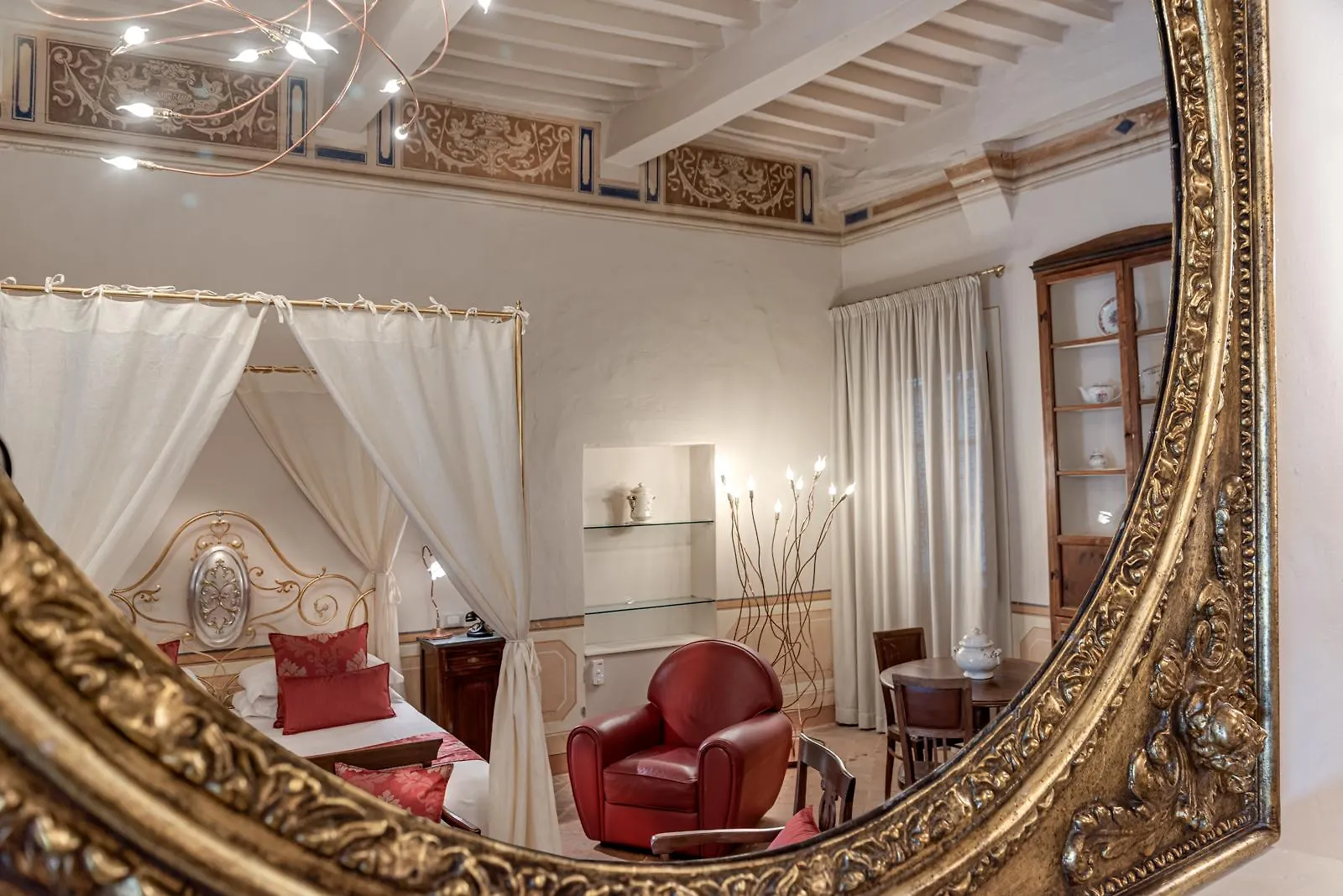 Palazzo Del Capitano Wellness E Relais Hotel San Quirico d'Orcia