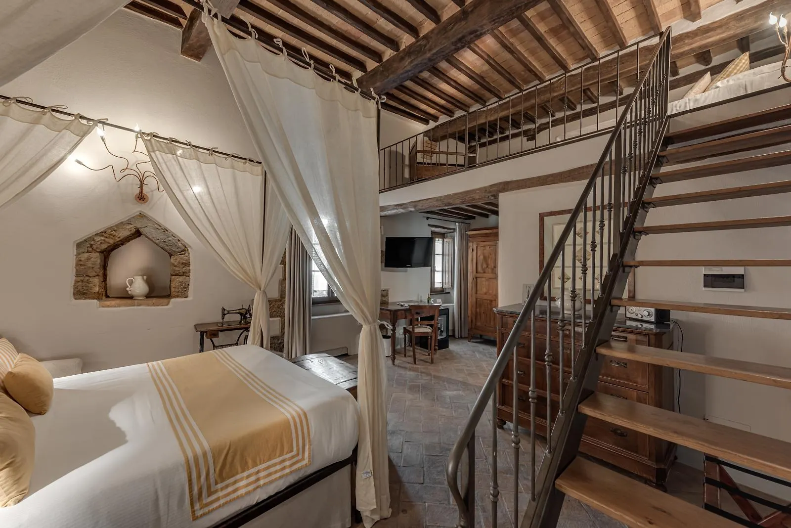 Palazzo Del Capitano Wellness E Relais Hotel San Quirico d'Orcia
