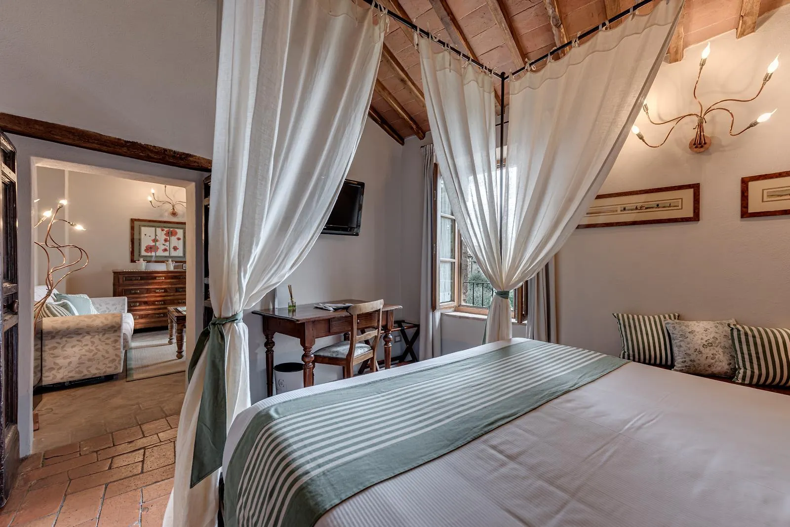 Palazzo Del Capitano Wellness E Relais Hotel San Quirico d'Orcia
